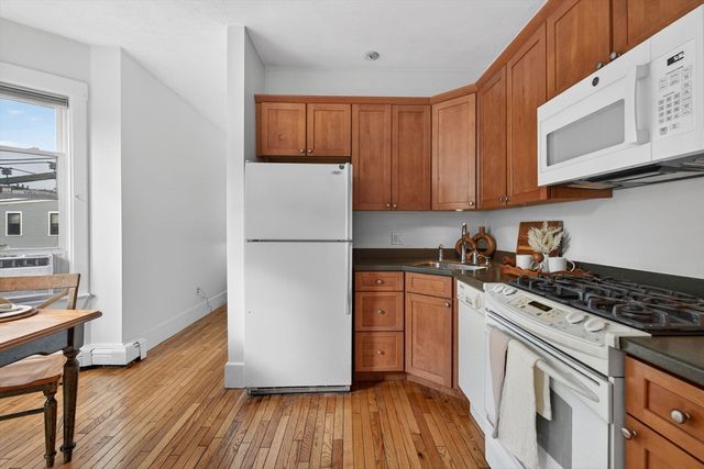 118 High St 9, Boston, MA 02129