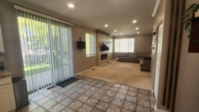 1759 Ellington Drive, Aurora, IL 60503