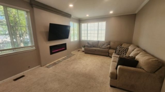 1759 Ellington Drive, Aurora, IL 60503