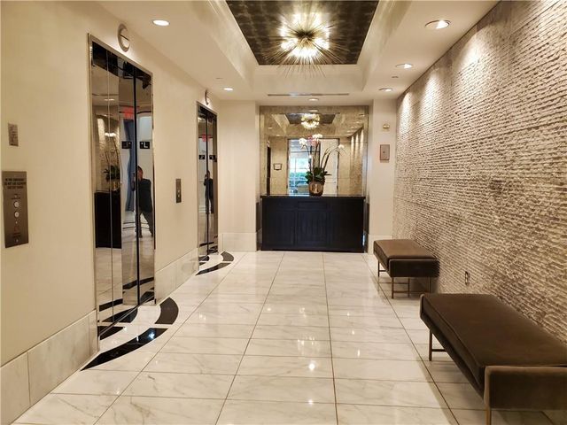 325 E Paces Ferry Road NE 2104, Atlanta, GA 30305