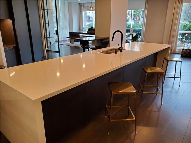325 E Paces Ferry Road NE 2104, Atlanta, GA 30305