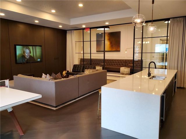 325 E Paces Ferry Road NE 2104, Atlanta, GA 30305