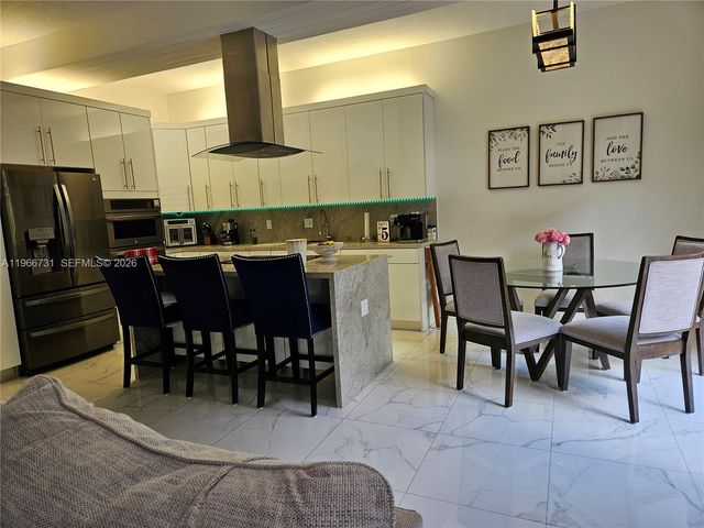 8330 NW 143rd Ter, Miami Lakes, FL 33016