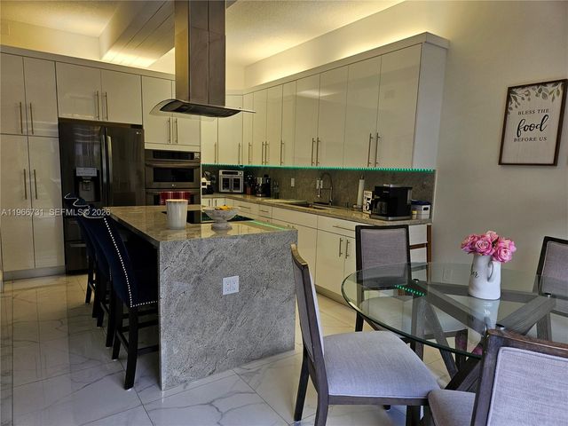 8330 NW 143rd Ter, Miami Lakes, FL 33016