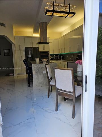 8330 NW 143rd Ter, Miami Lakes, FL 33016