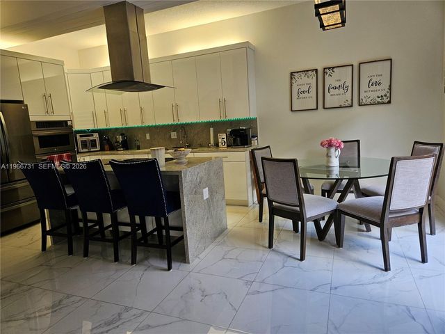 8330 NW 143rd Ter, Miami Lakes, FL 33016