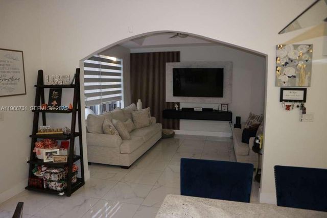 8330 NW 143rd Ter, Miami Lakes, FL 33016