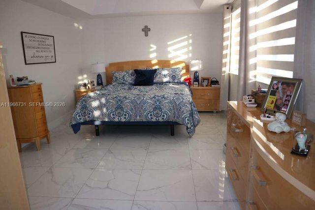 8330 NW 143rd Ter, Miami Lakes, FL 33016