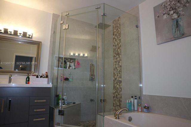 8330 NW 143rd Ter, Miami Lakes, FL 33016