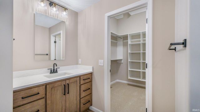 5249 Elk Run Place, Fort Wayne, IN 46818