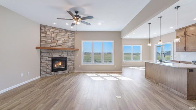 5249 Elk Run Place, Fort Wayne, IN 46818