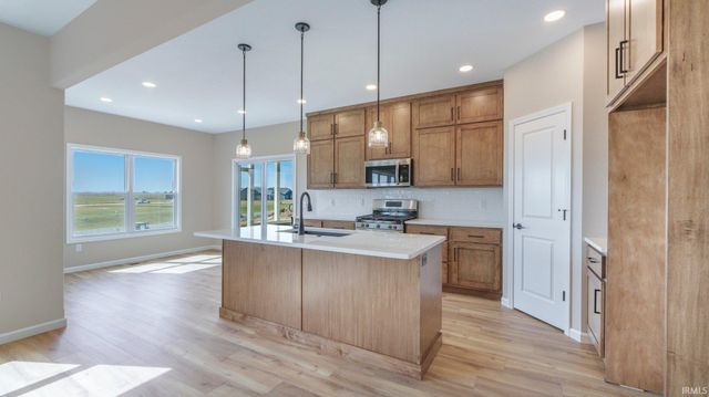 5249 Elk Run Place, Fort Wayne, IN 46818