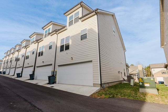 2754 Sparrowgap Trl, Antioch, TN 37013