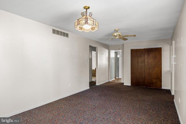 442 PROSPECT AVE, West Berlin, NJ 08091