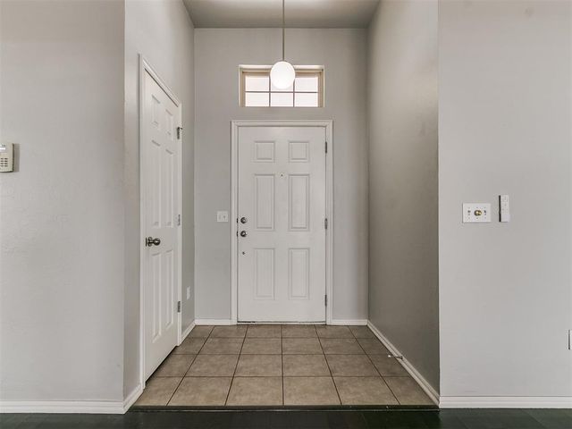 2716 SE 92nd Circle, Moore, OK 73160