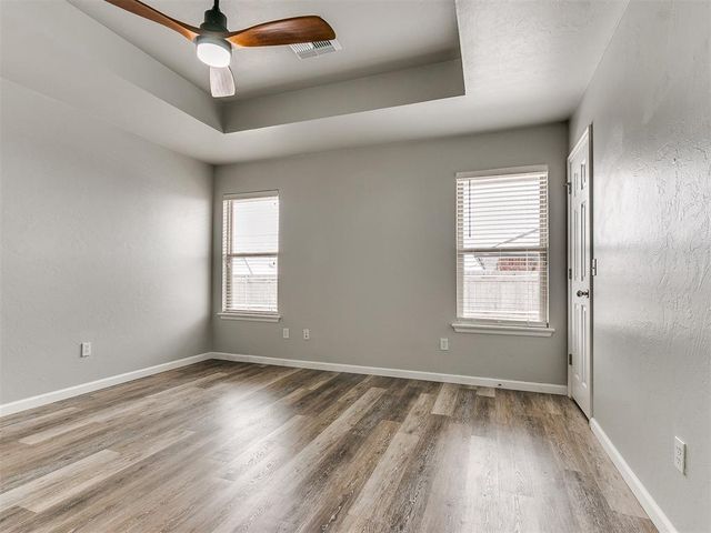 2716 SE 92nd Circle, Moore, OK 73160