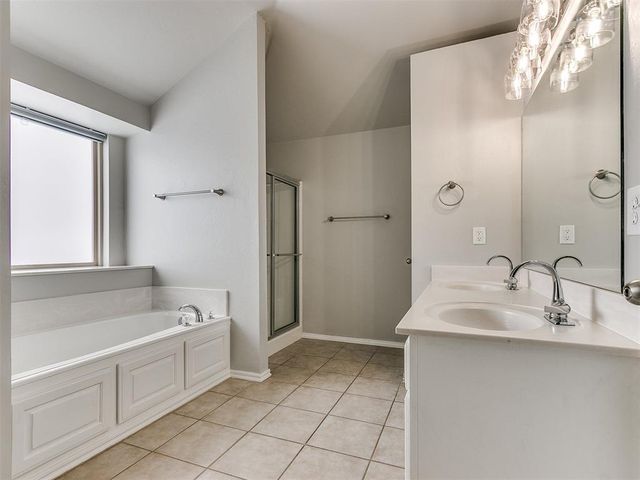 2716 SE 92nd Circle, Moore, OK 73160