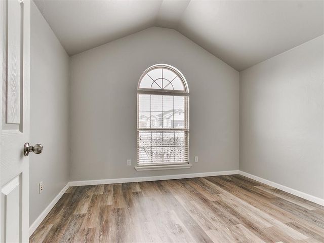 2716 SE 92nd Circle, Moore, OK 73160