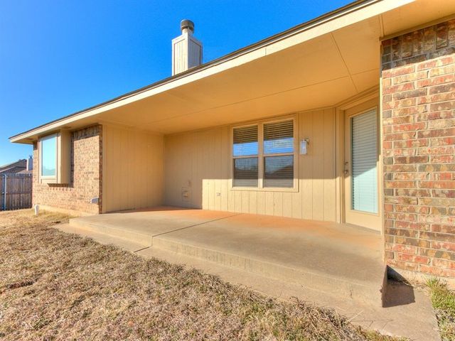 2716 SE 92nd Circle, Moore, OK 73160