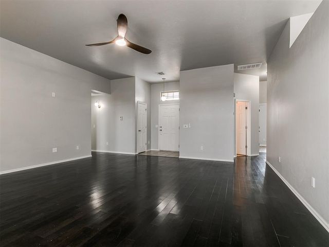 2716 SE 92nd Circle, Moore, OK 73160