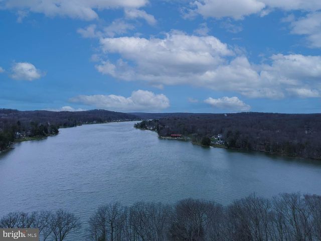 2962 BAY RD, Du Bois, PA 15801