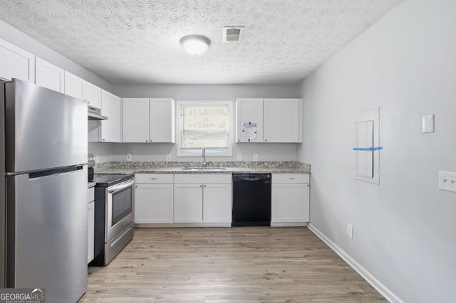 741 Roscoe Davis Road, Monroe, GA 30656