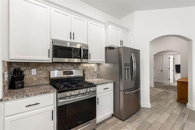 611 Gala Circle, Bentonville, AR 72712