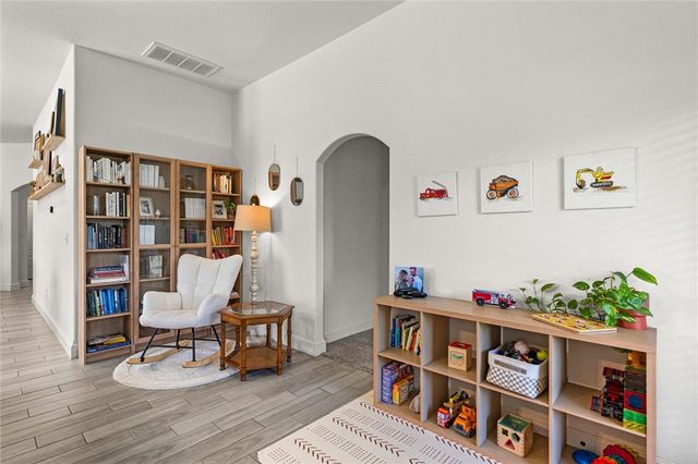611 Gala Circle, Bentonville, AR 72712