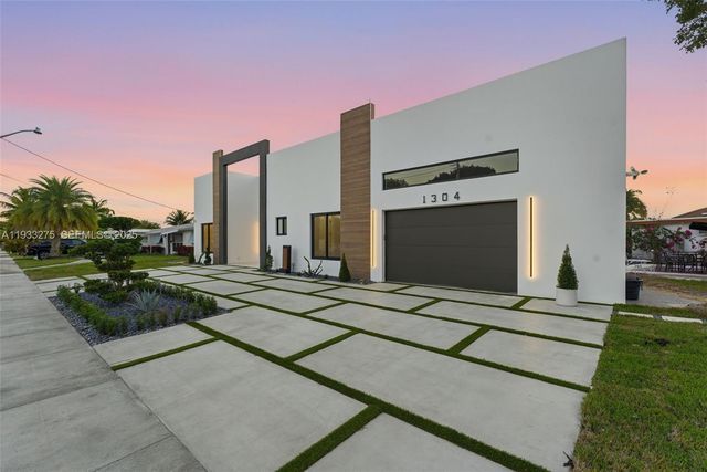 1304 SE 10th Ter, Deerfield Beach, FL 33441