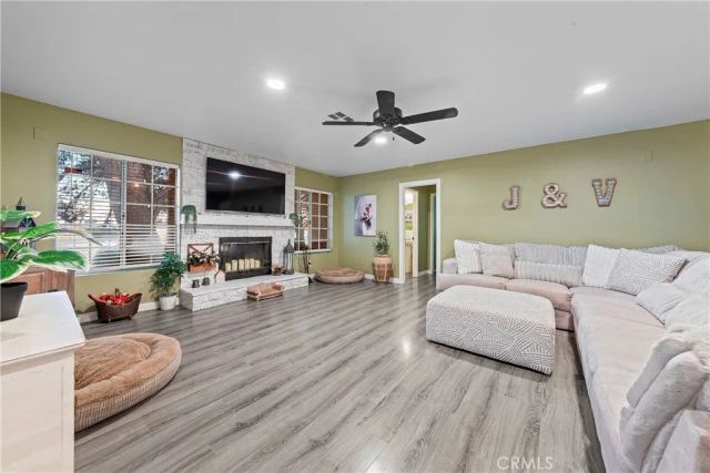 7601 Dogwood Avenue, Rosamond, CA 93560