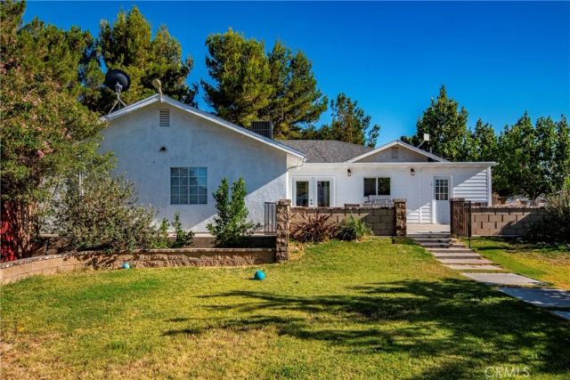 7601 Dogwood Avenue, Rosamond, CA 93560