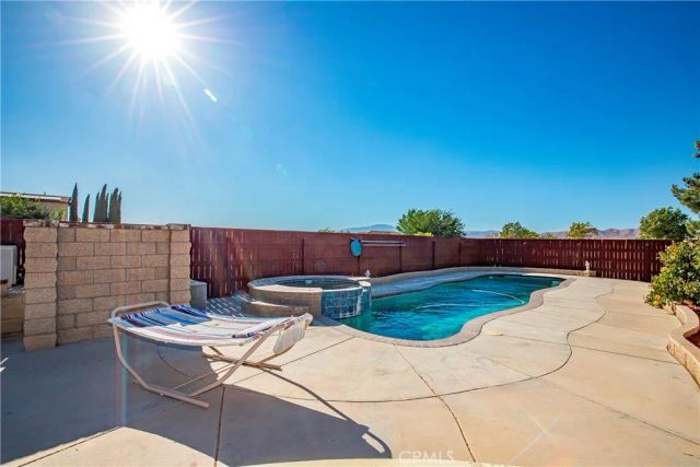 7601 Dogwood Avenue, Rosamond, CA 93560
