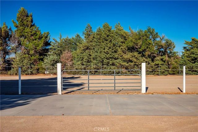 7601 Dogwood Avenue, Rosamond, CA 93560