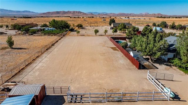 7601 Dogwood Avenue, Rosamond, CA 93560