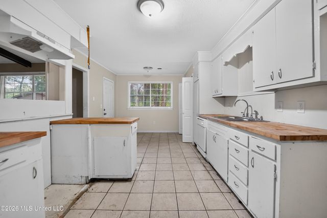 185 Monaco Court, Jackson, MS 39204