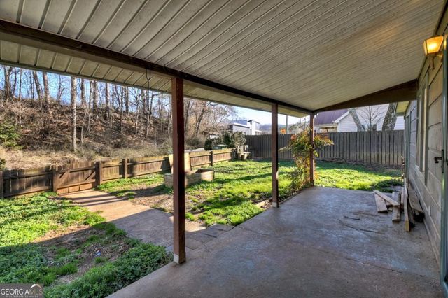 1388 E Main Street, Blue Ridge, GA 30513