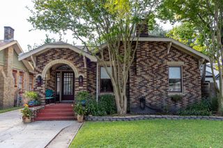 4611 Avenue O, Galveston, TX 77551