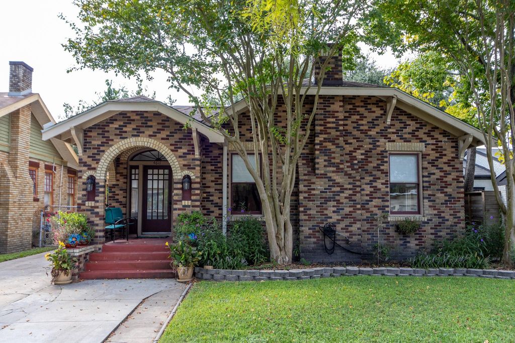 4611 Avenue O, Galveston, TX 77551