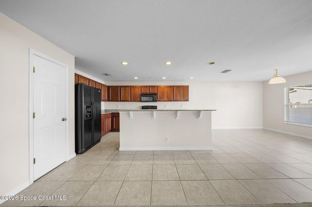 199 Bellbrook Street SE, Palm Bay, FL 32909