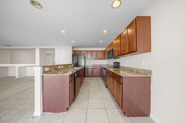 199 Bellbrook Street SE, Palm Bay, FL 32909