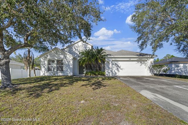 199 Bellbrook Street SE, Palm Bay, FL 32909