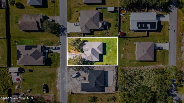 199 Bellbrook Street SE, Palm Bay, FL 32909