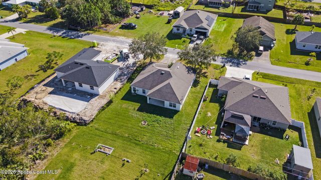 199 Bellbrook Street SE, Palm Bay, FL 32909