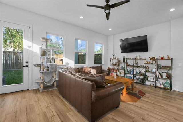 5317 Jefferson Street, Houston, TX 77023