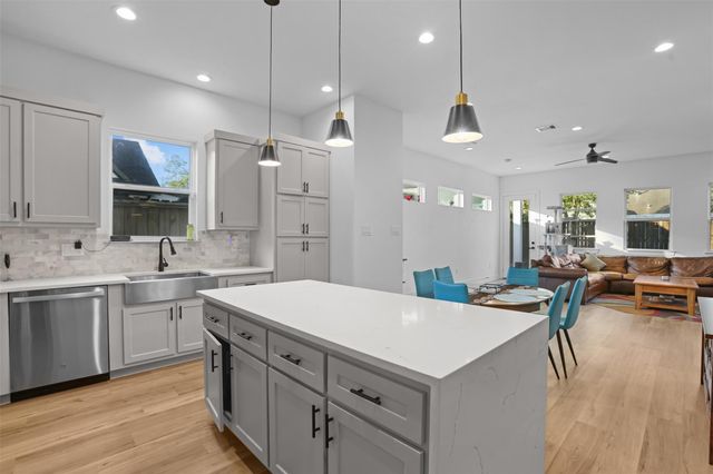 5317 Jefferson Street, Houston, TX 77023