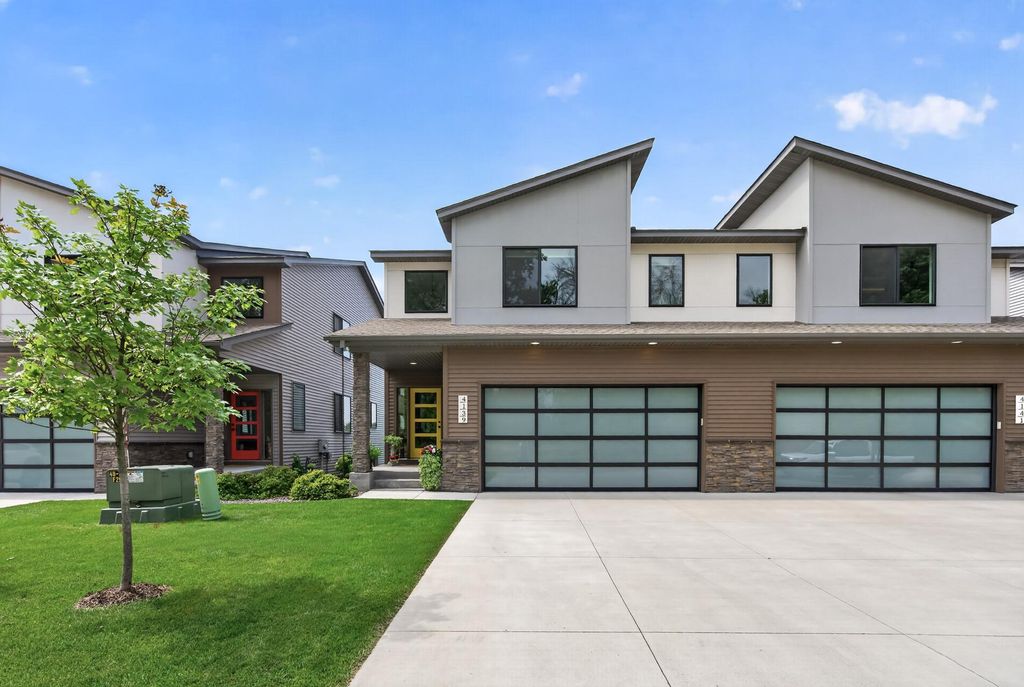 4139 Isaac Court, Vadnais Heights, MN 55127 — photo 2