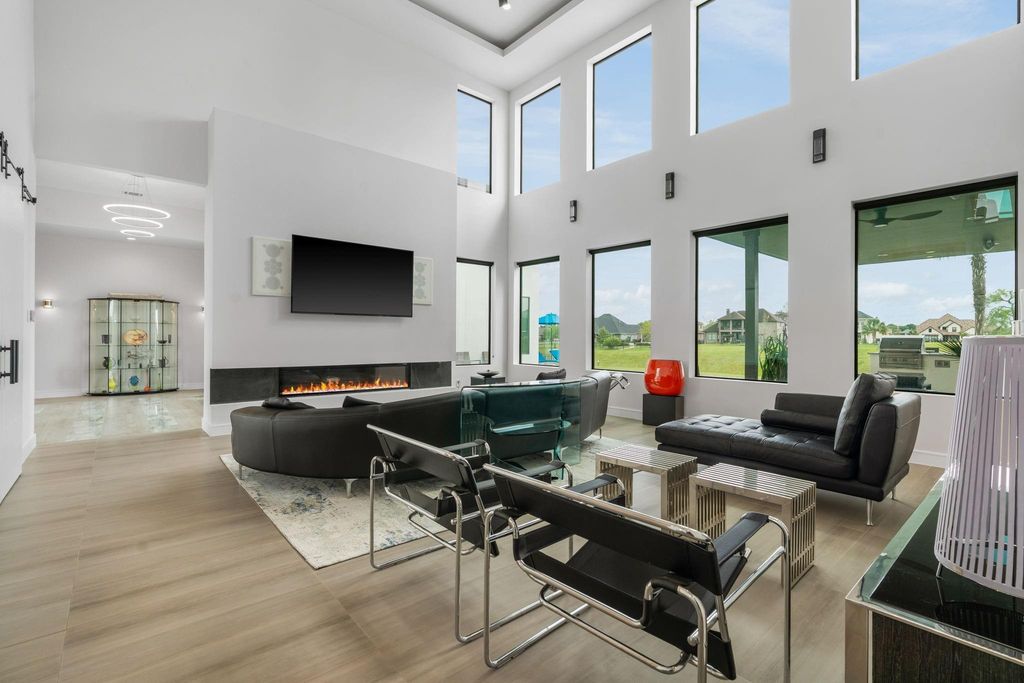 11600 Grand Pine Drive, Montgomery, TX 77356