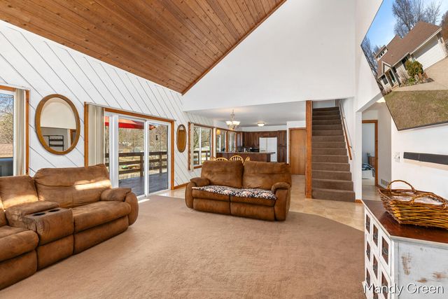 810 W South Street, Greenville, MI 48838