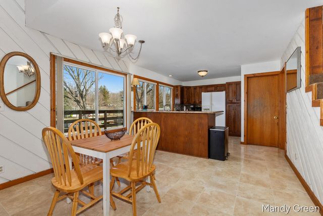 810 W South Street, Greenville, MI 48838