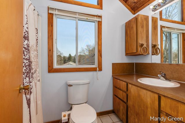 810 W South Street, Greenville, MI 48838